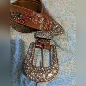 Genuine brown cowgirl western leather belt with rhinestones